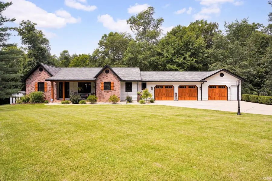 220 The Woods, Bedford, IN 47421 - #2