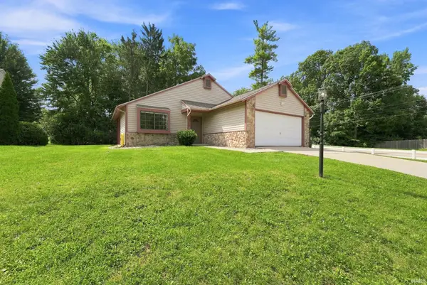 2710 Covington Pines Place, Fort Wayne, IN 46804