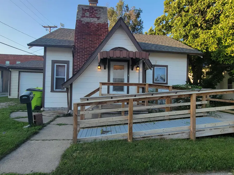 109 E Oak Street, Butler, IN 46721 - #3