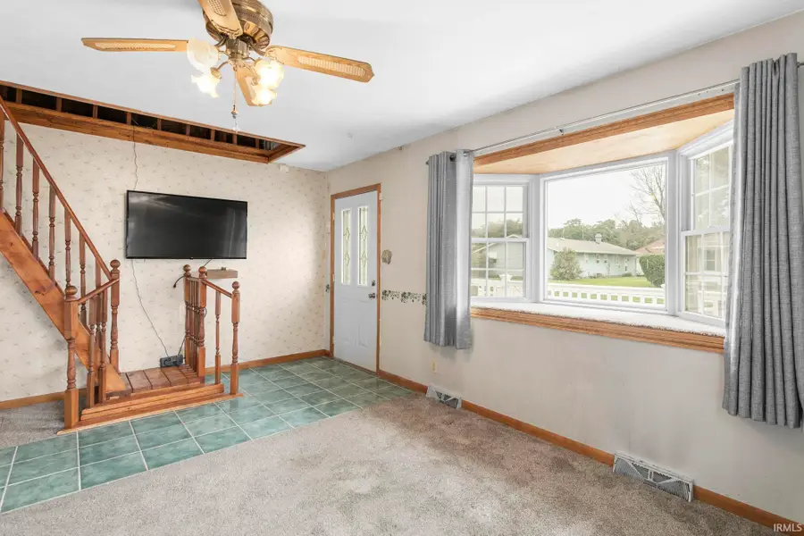 147 N Oakley Avenue, Mishawaka, IN 46544 - #3