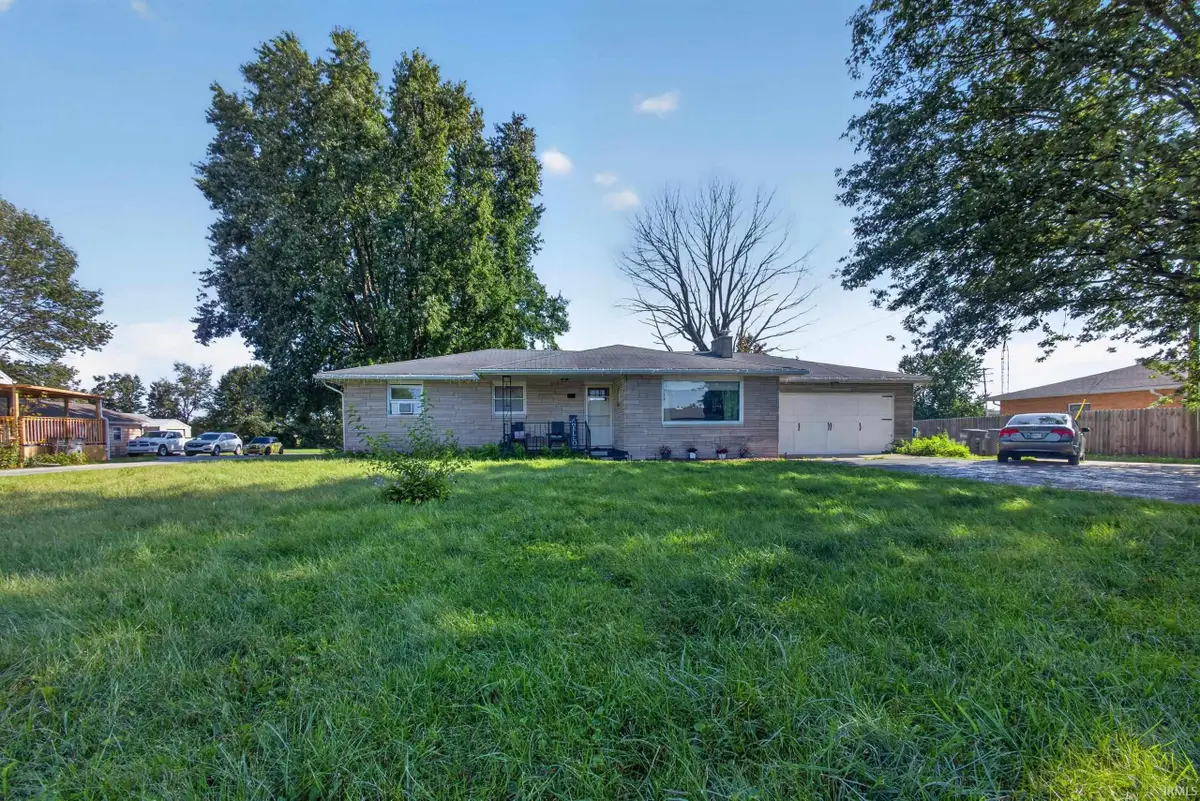 615 E Alto Road, Kokomo, IN 46902 - #1