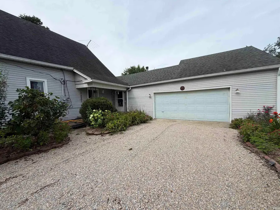463 S Wilbur Wright Road, New Castle, IN 47362 - #2