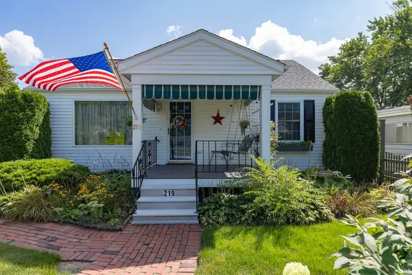 219 W La Salle Avenue, Mishawaka, IN 46545