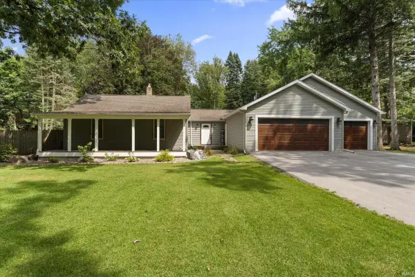 51326 Kenilworth Road, South Bend, IN 46637