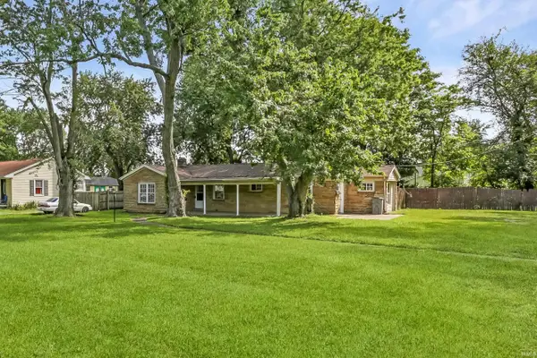 1760 S Green River Road, Evansville, IN 47715