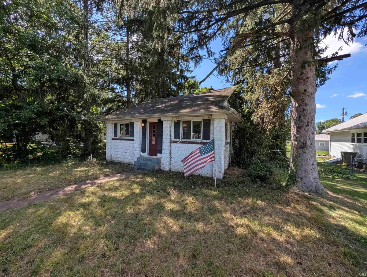 1209 S 26th Street, South Bend, IN 46615 - #1