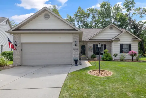 2202 Woodland Court, Elkhart, IN 46514