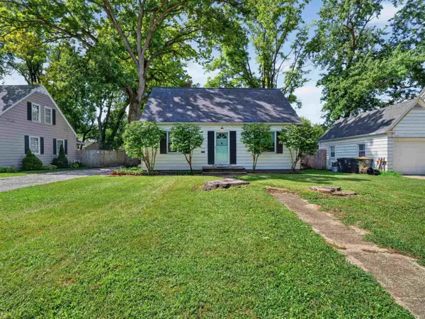 2127 Wawonaissa Trail, Fort Wayne, IN 46809