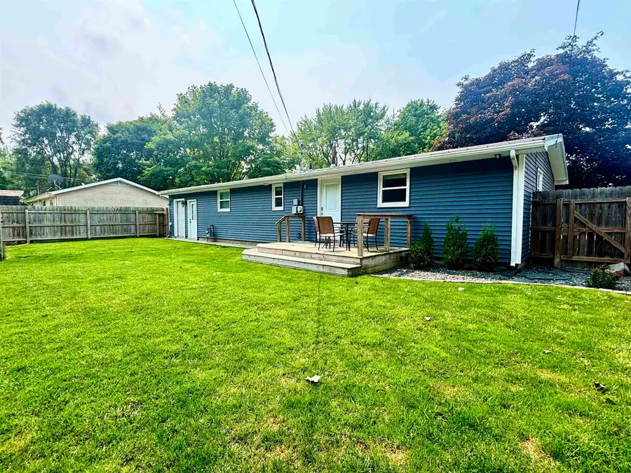 755 N Locke Ct Court, Nappanee, IN 46550 - #3