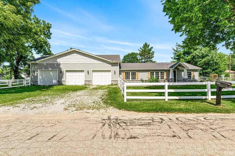 208 Hollister Street, Ligonier, IN 46767 - #3
