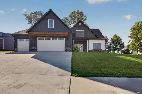 602 E Barton Woods Lane, Ellettsville, IN 47429