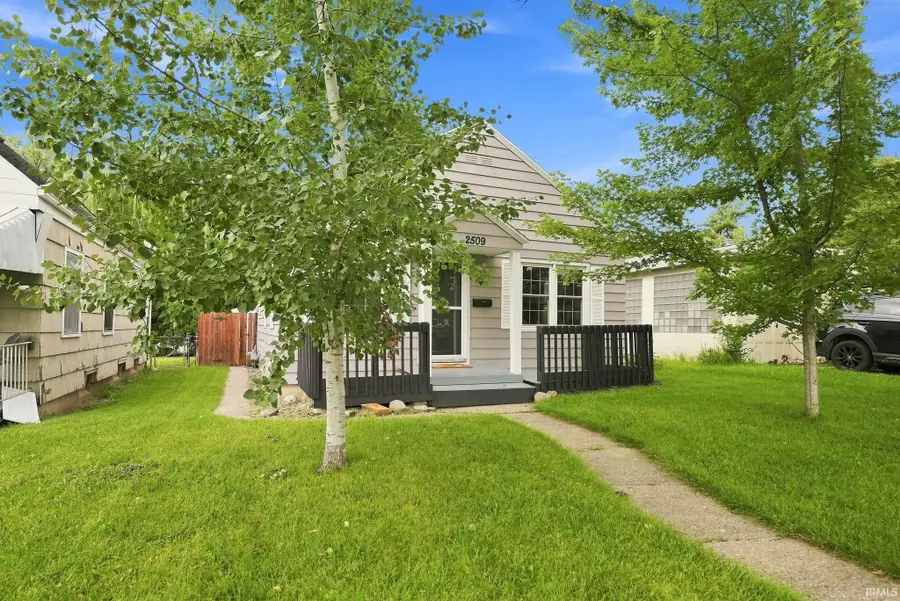 2509 Lynn Avenue, Fort Wayne, IN 46805 - #2