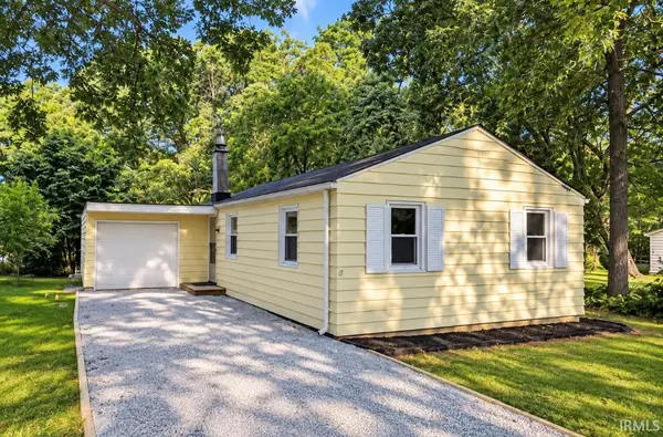 55405 Glenn Road, South Bend, IN 46628