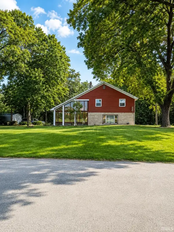 731 E 25 S Road, Winamac, IN 46996