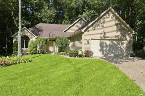 51071 Streamwood Drive, Granger, IN 46530