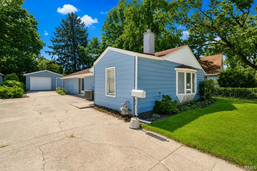 203 E Leyte Avenue, Mishawaka, IN 46545 - #2