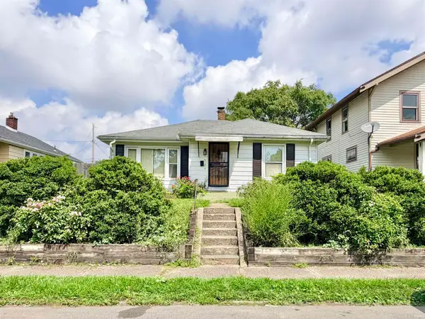 1023 Shore Drive, Fort Wayne, IN 46805