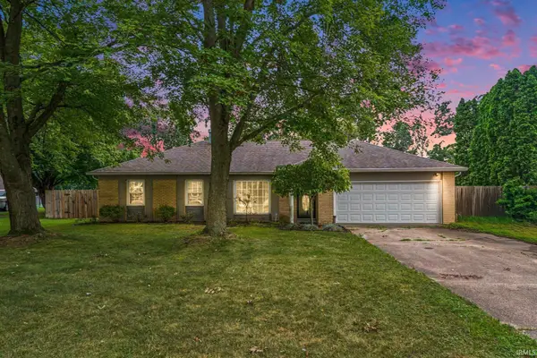 30798 Oakcrest Drive, Granger, IN 46530