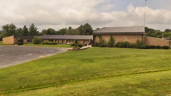 1869 N Sr 257, Otwell, IN 47564