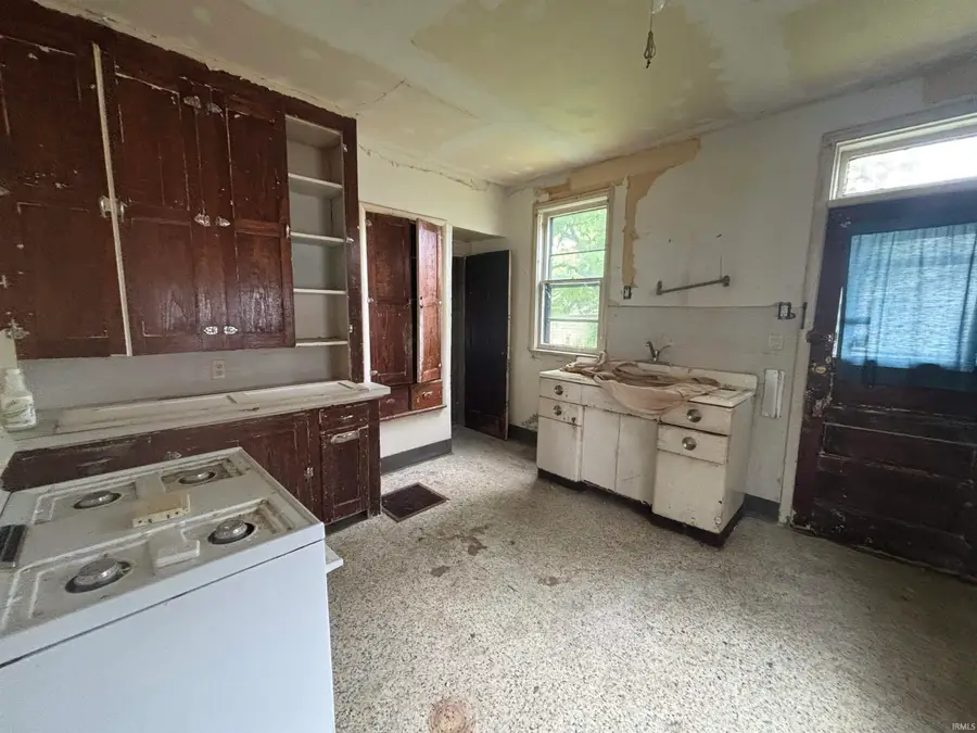 934 Home Avenue, Fort Wayne, IN 46807 - #3