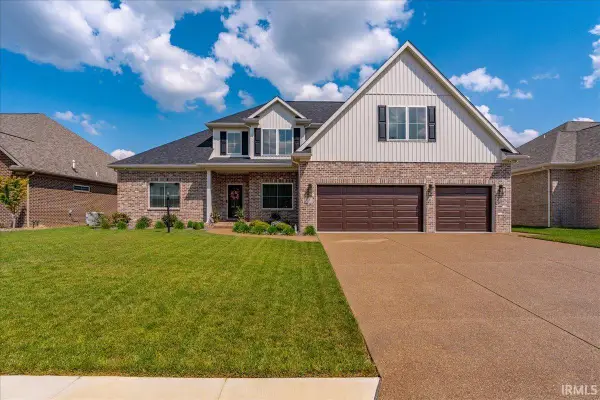 435 Westbriar Circle, Newburgh, IN 47630