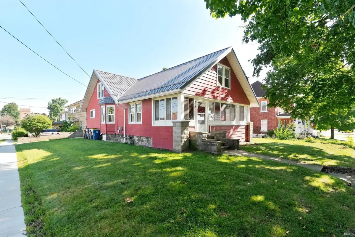 314 W Gale Street, Angola, IN 46703 - #1