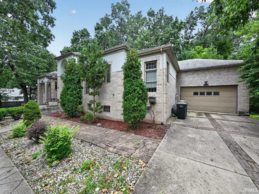 1925 Corby Boulevard, South Bend, IN 46617 - #2