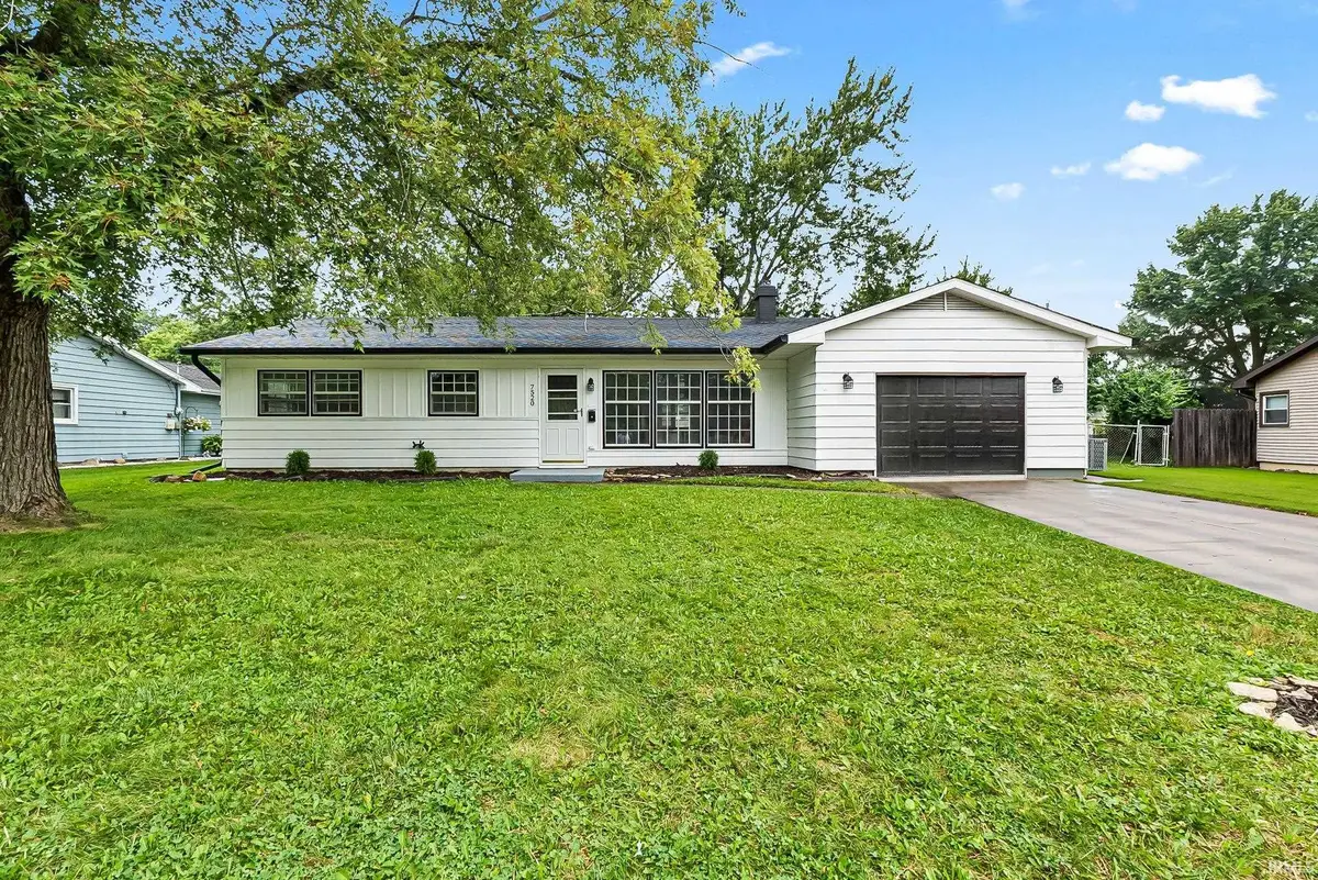 7520 Kingsway Drive, Fort Wayne, IN 46819 - #1