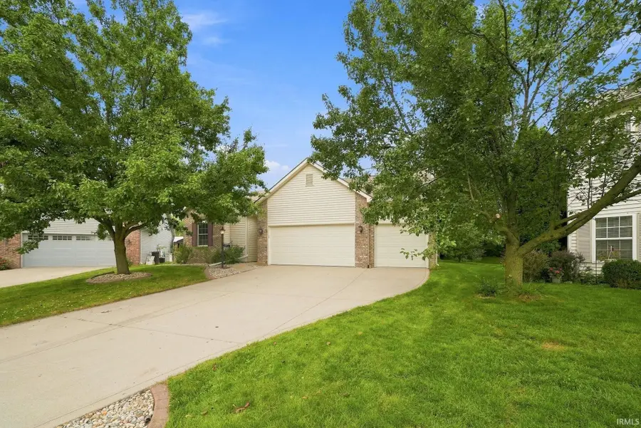 3933 Whitfield Chase, Fort Wayne, IN 46815 - #3