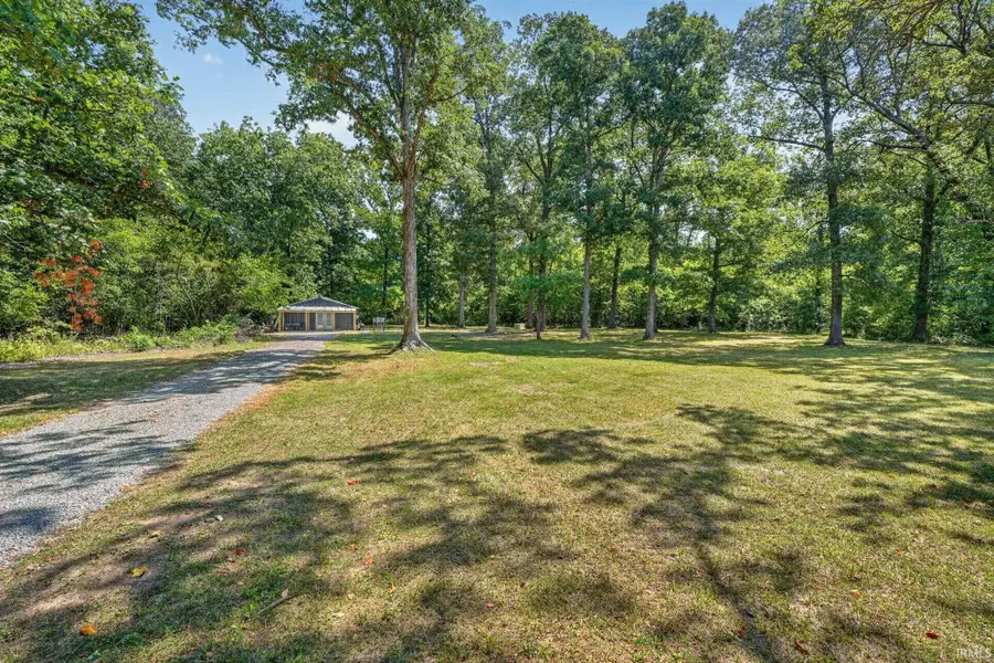 9504 S Raben Road, Mount Vernon, IN 47620 - #2