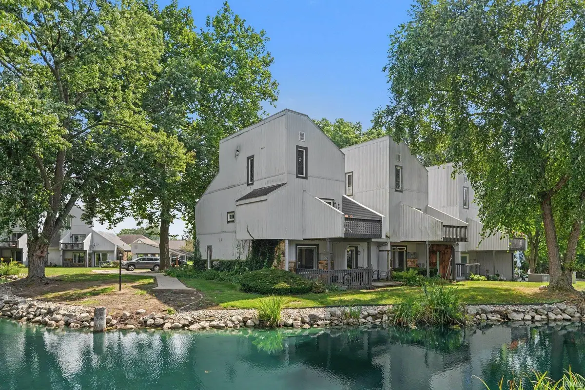 18133 Stoneridge Street #E, South Bend, IN 46637 - #1