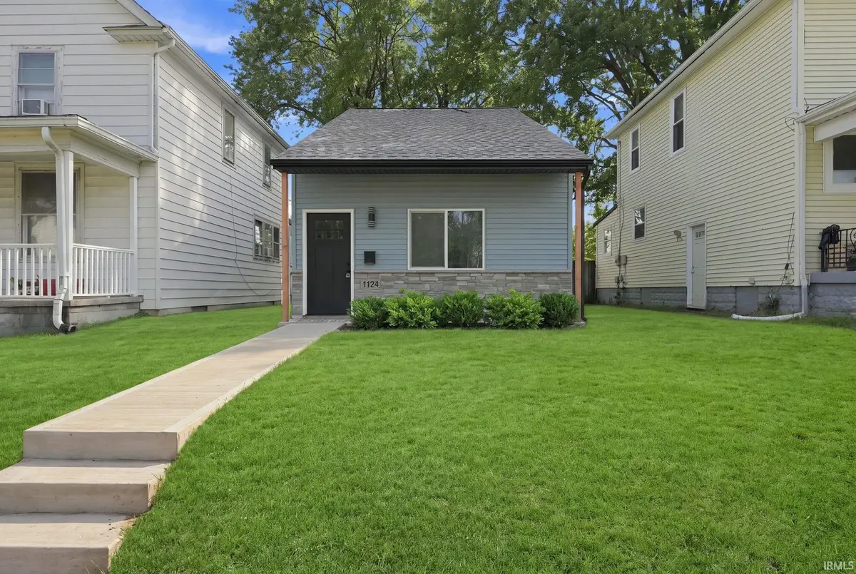 1124 Hugh Street, Fort Wayne, IN 46803 - #1