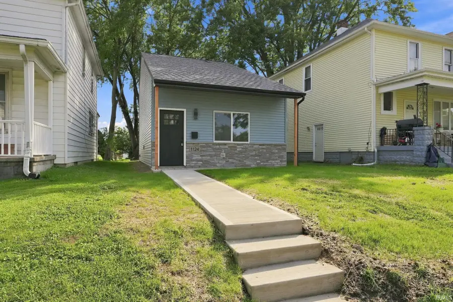 1124 Hugh Street, Fort Wayne, IN 46803 - #3