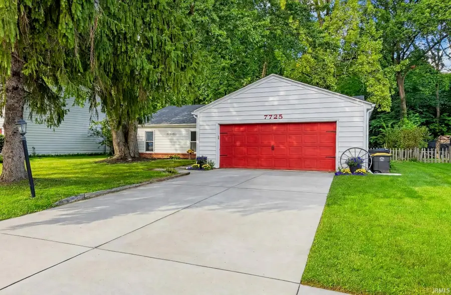 7725 Glenoak Parkway, Fort Wayne, IN 46815 - #2