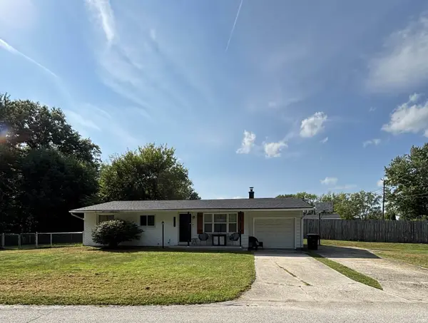 8203 Seward Lane, Fort Wayne, IN 46835