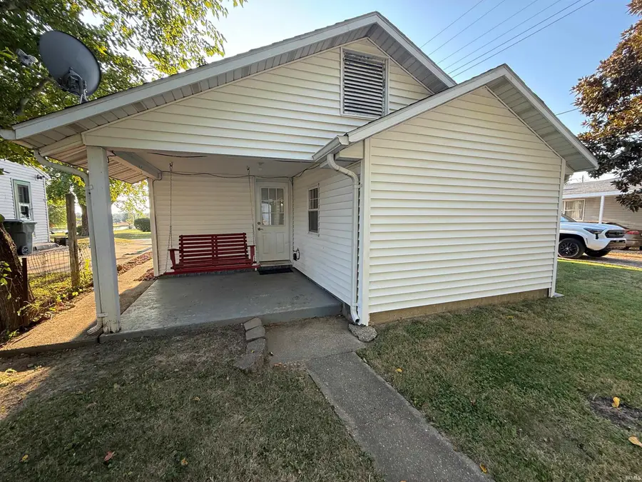 722 S West Street, Oakland City, IN 47660 - #2