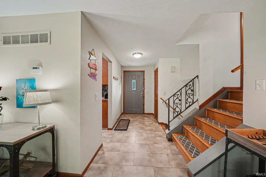 1601 Victoria Drive, Elkhart, IN 46514 - #3