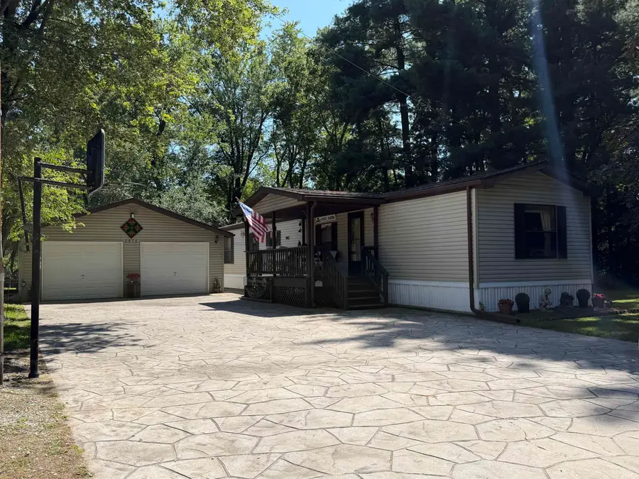 2876 N 175 E, Winamac, IN 46996 - #2