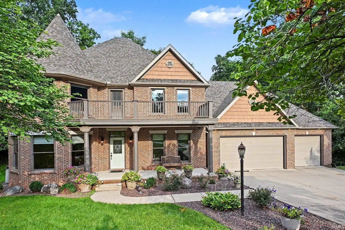 211 Greenfield Drive, Middlebury, IN 46540 - #1