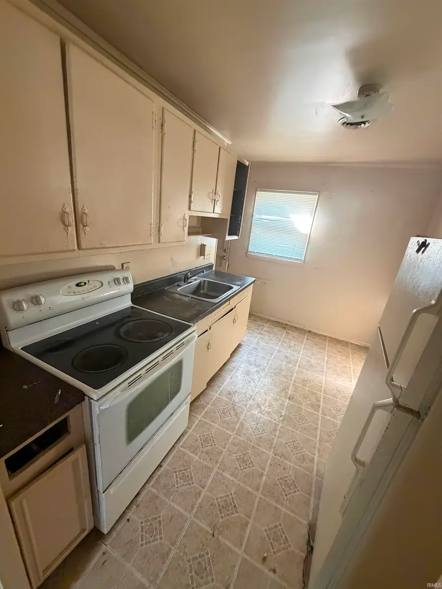 3517 Smith Street, Fort Wayne, IN 46806 - #3