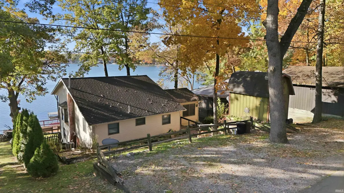 1740 W 635 N, Howe, IN 46746 - #1