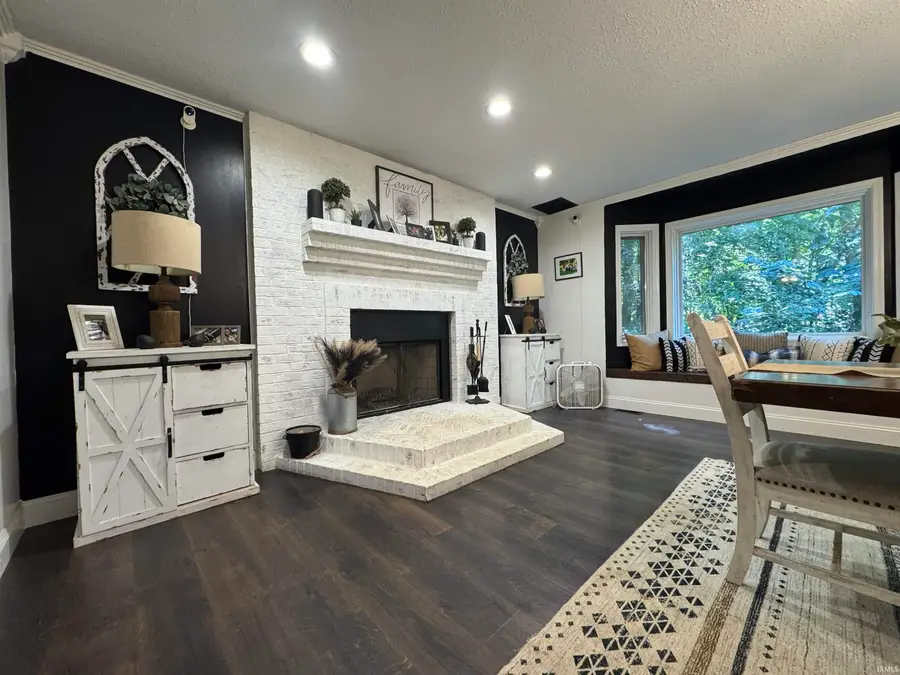 1235 W Lakeview Drive, Peru, IN 46970 - #3