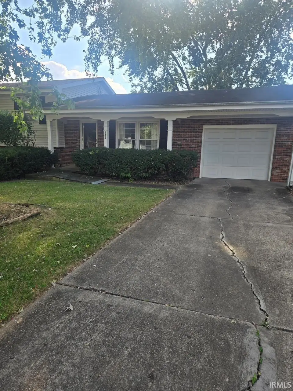 1924 N Iroquois Drive, Evansville, IN 47715 - #1