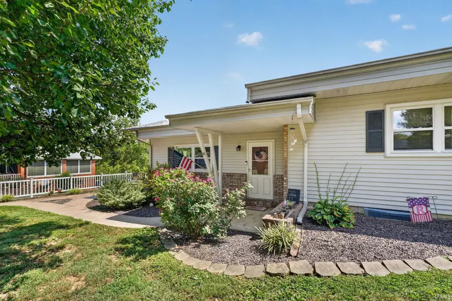 39 Lambert Drive, Mount Carmel, IL 62863 - #3