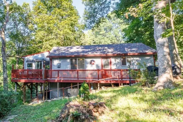 5154 Yellow Finch Way, Gosport, IN 47433