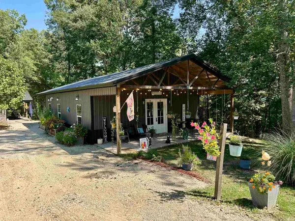 6115 St Rd 45, Bloomfield, IN 47424