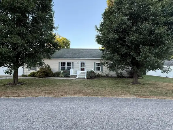 6 W 3rd Street, Freelandville, IN 47535