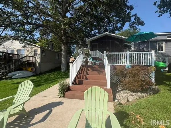 7315 S 020 E Road, Wolcottville, IN 46795