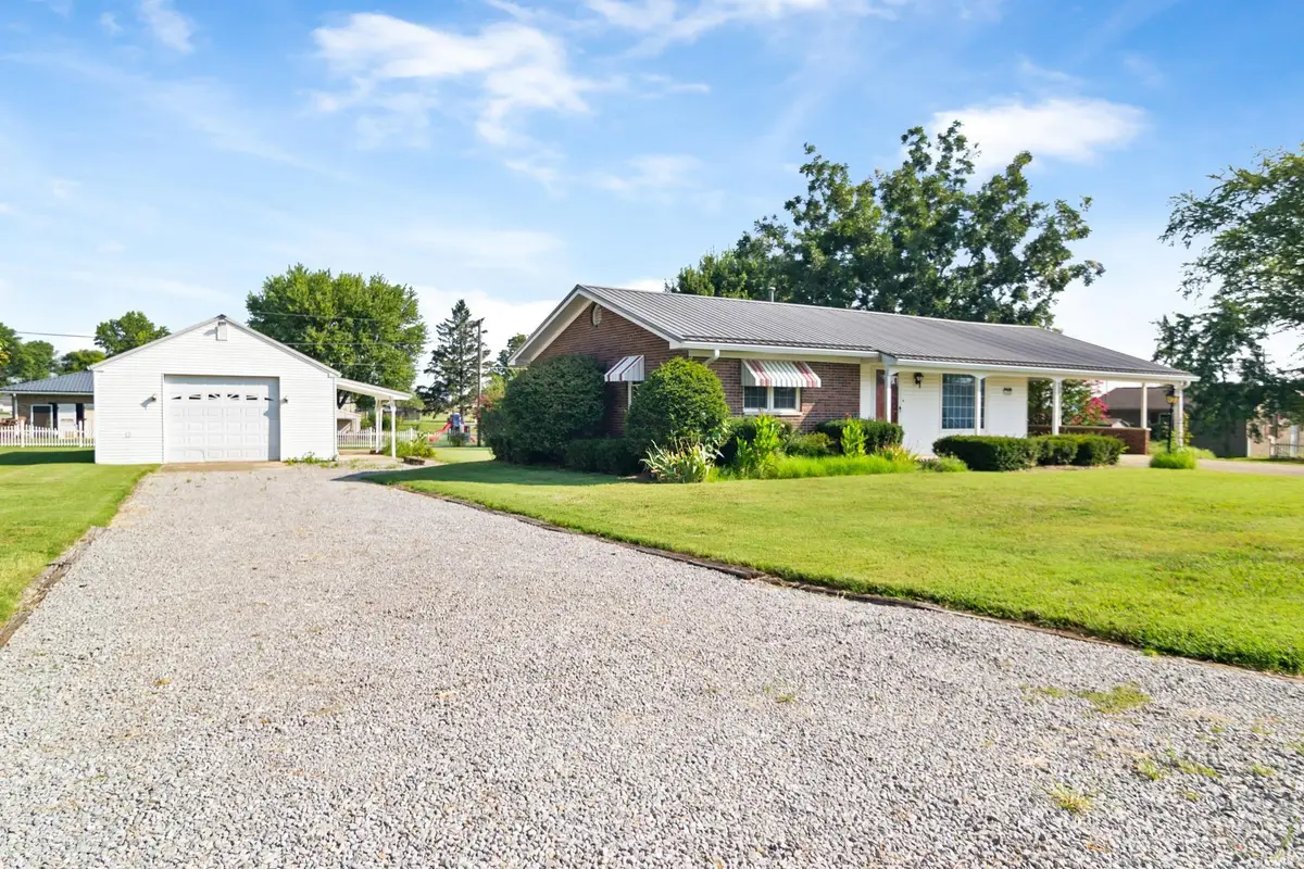 33 E Third Avenue, Poseyville, IN 47633 - #1