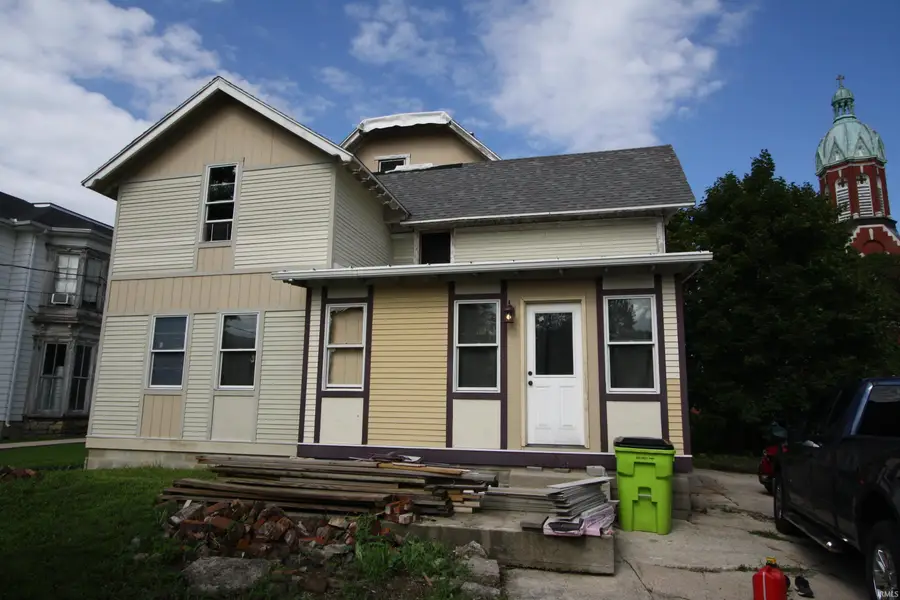 946 N Jefferson Street, Huntington, IN 46750 - #2